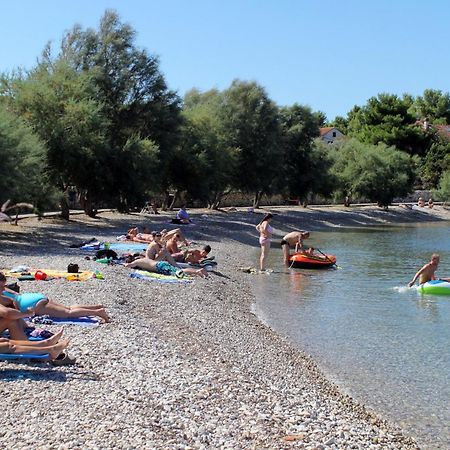 Apartments And Rooms By The Sea Sutivan, Brac - 2943 外观 照片
